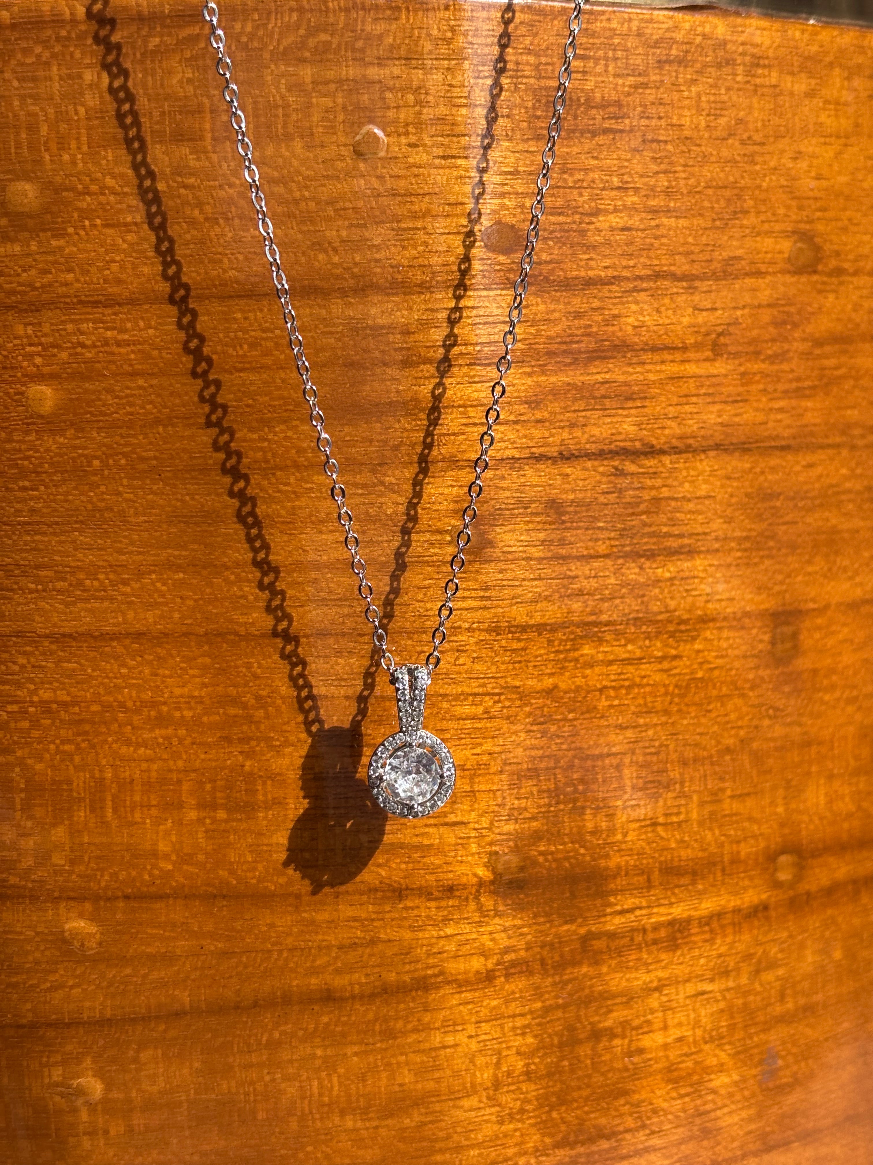 Silver Solitaire Pendant with Chain